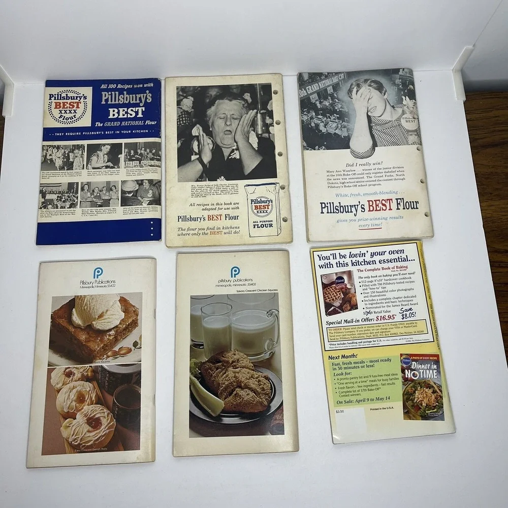 Vintage Pillsbury Recipe Booklet‎ Mini Cookbook Product Advertising Bake Off MCM